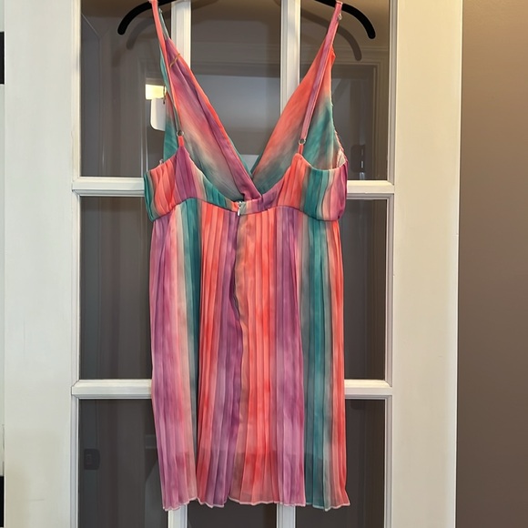 Colorful and Fun Boutique Dress - Picture 2 of 3